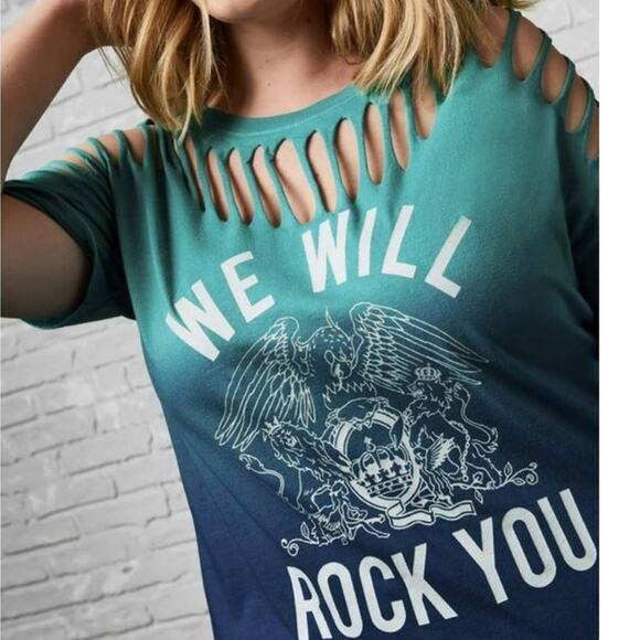TORRID Queen Teal Dip-Dye Slashed Relaxed Fit Top Sz 2 - Picture 1 of 10